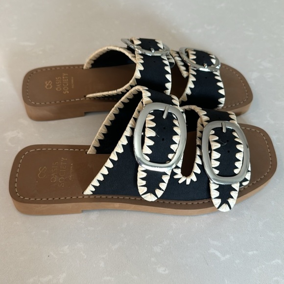 Oasis Society Tivoli Black Buckle Slide Faux Leather Sandal Size 6.5 NWT - Picture 5 of 11